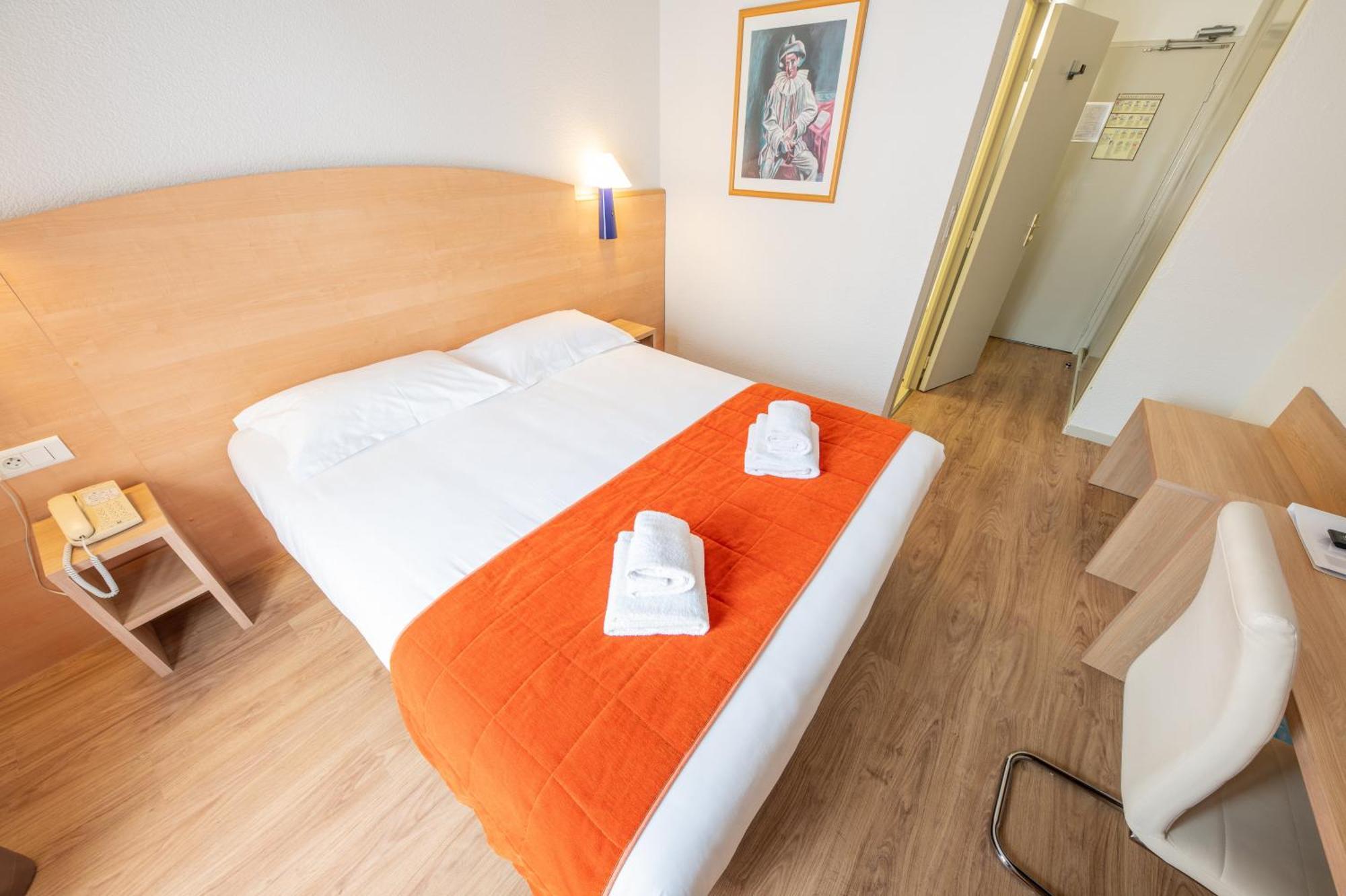 נוגנט-סור-סיין Hotel Saint Laurent חדר תמונה